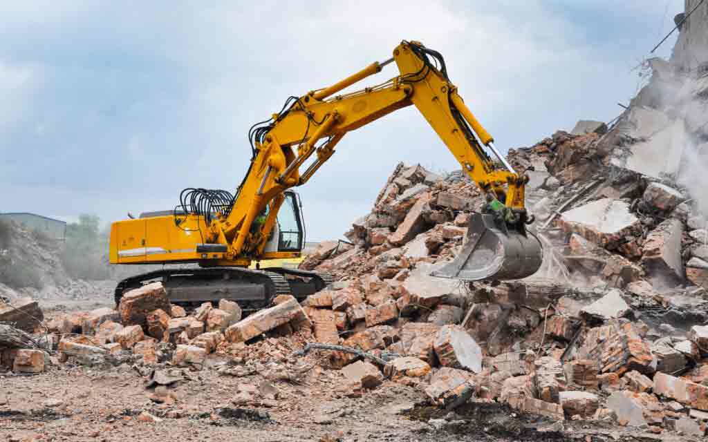 DEMOLICIONES-MANUALES-O-CON-MAQUINARIA