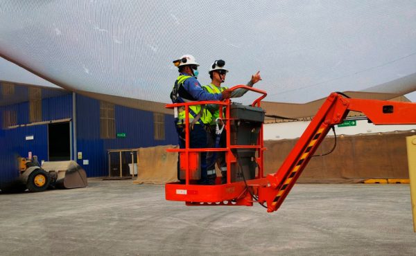 aprende-a-operar-plataforma-manlift-articulado-excap