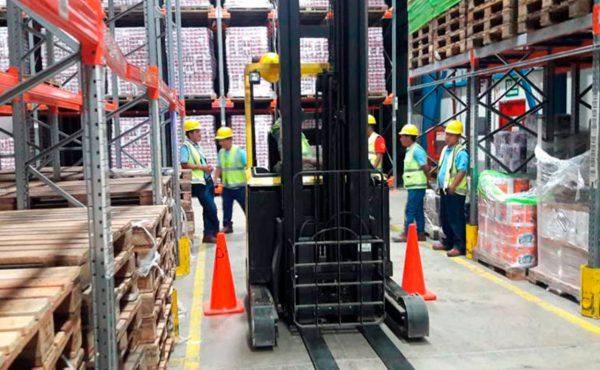 cursos-para-operadores-de-apilador-electrico