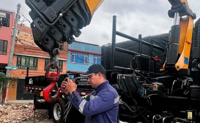 inspeccion-certificacion-de-operatividad-grua-articulada